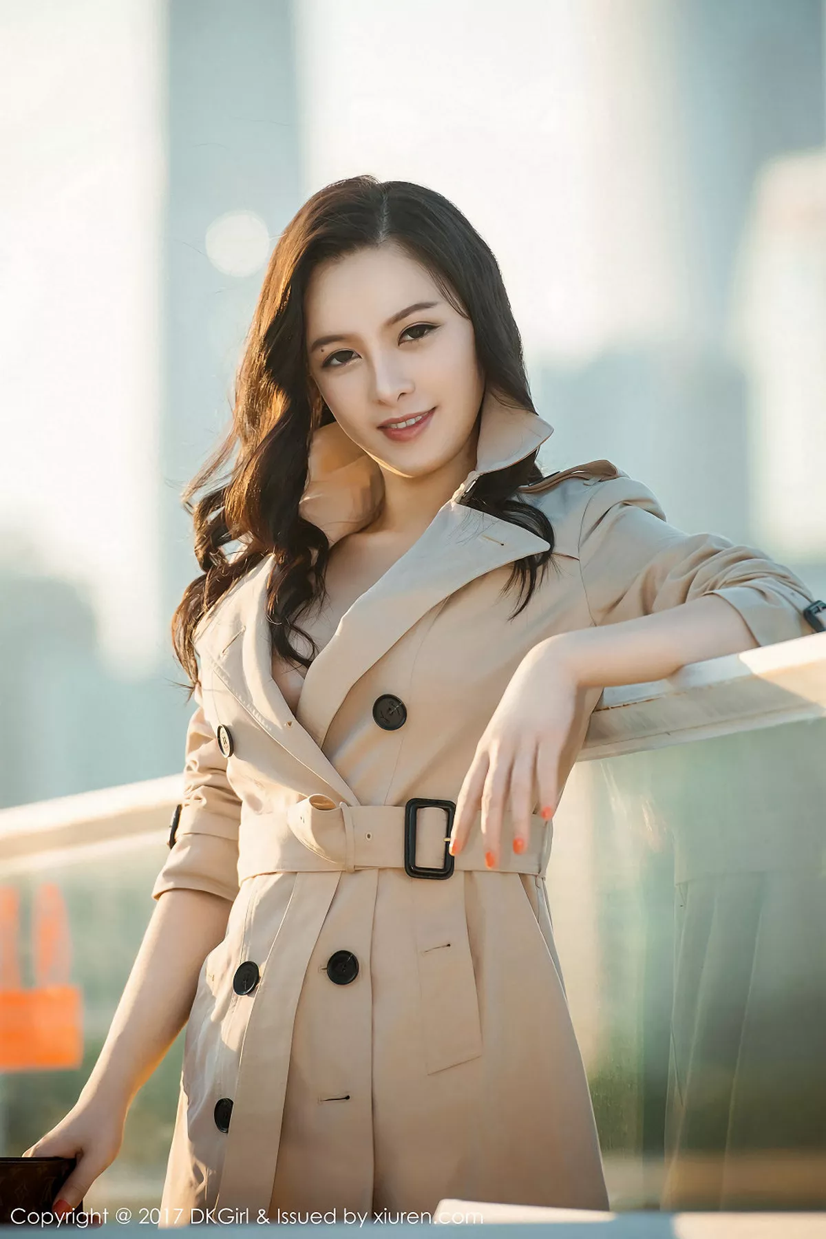 秀人集.com_[DKGirl御女郎]Vol.044_轻熟女厉雯娜白色抹胸内衣加白色丁字裤秀丰乳肥臀诱惑写真44P