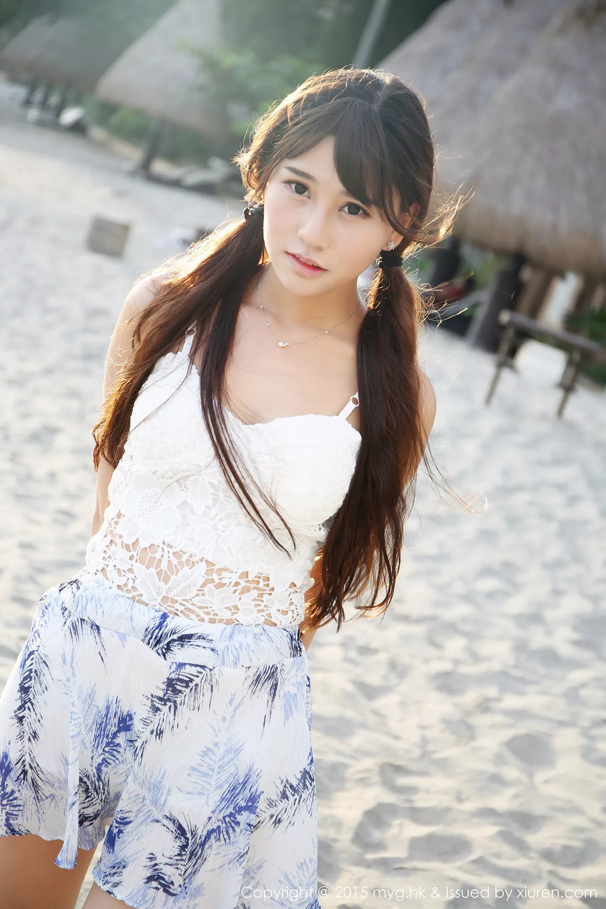 秀人集.com_[MyGirl美媛馆]Vol.154_嫩模Milk楚楚龙目岛旅拍第三套吊带白色内衣清新迷人写真43P