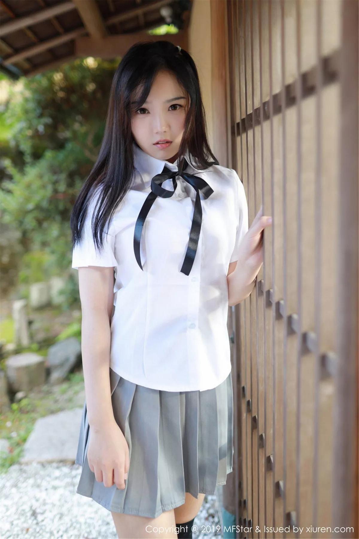 秀人集.com_[MFStar模范学院]Vol.193_女神徐微微miar日本旅拍户外学生JK制服清爽迷人写真40P