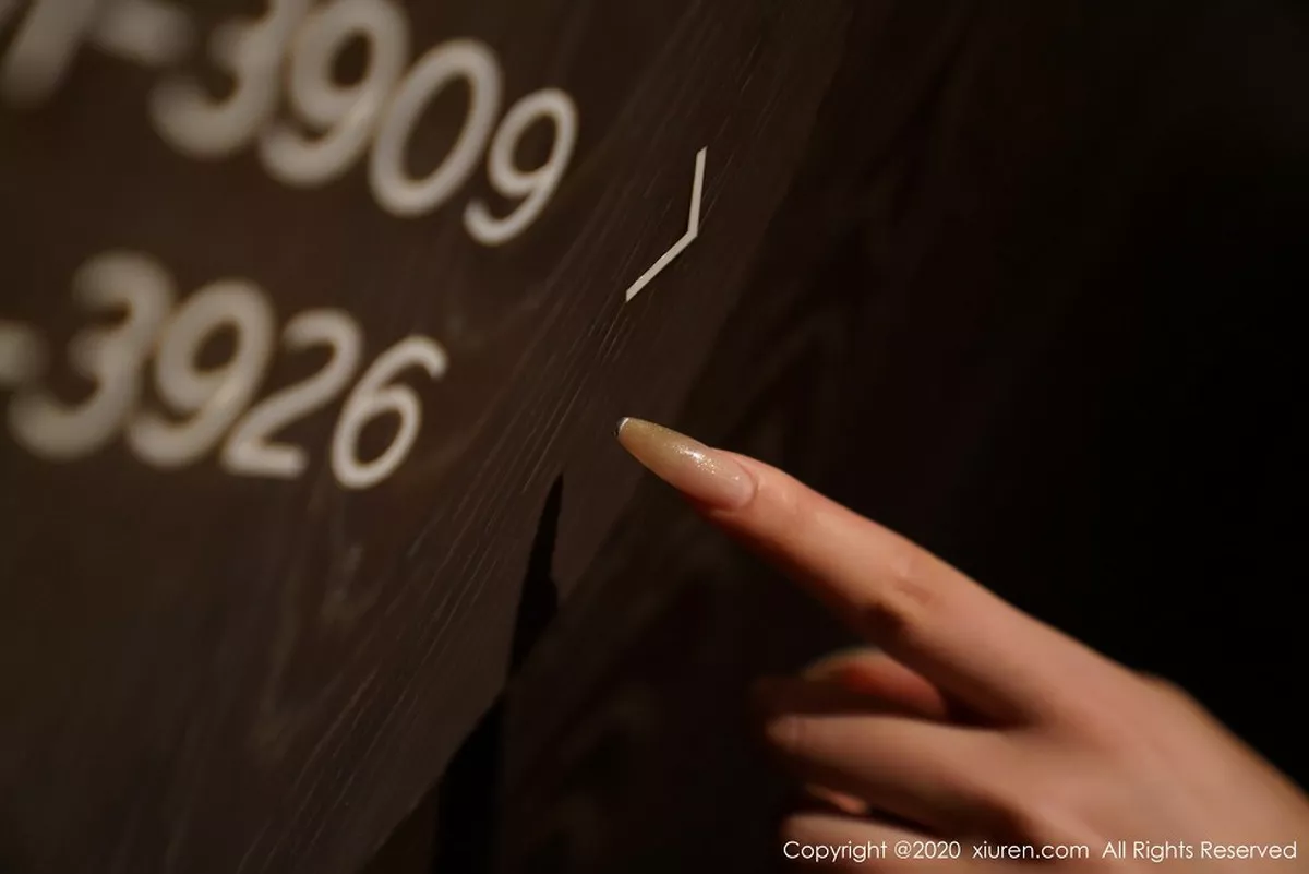 秀人集.com_[XiuRen秀人网]No.2396_嫩模柴婉艺Averie剧情故事主题职业制服配开档黑丝裤袜诱惑写真88P