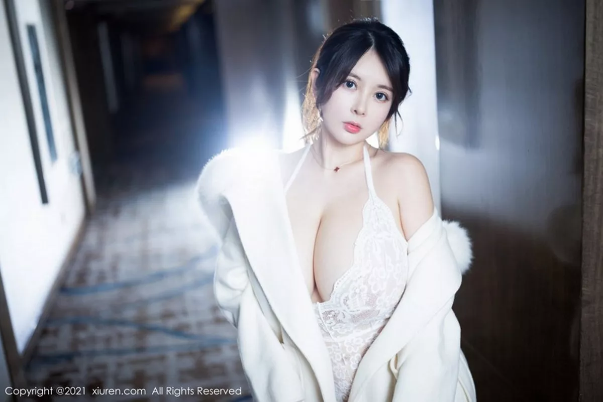 秀人集.com_[XiuRen秀人网]No.3121_嫩模奶油妹妹精致镂空情趣内衣配蕾丝袜秀童颜巨乳极致诱惑写真45P