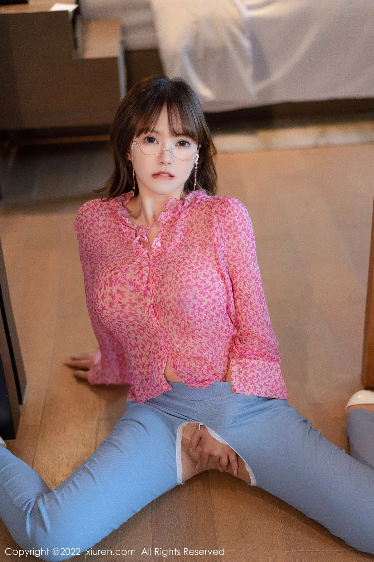 秀人集.com_[XiuRen秀人网]No.5488_模特张思允Nice粉红花纹衣配蓝色长裤半脱露无内肉丝诱惑写真59P
