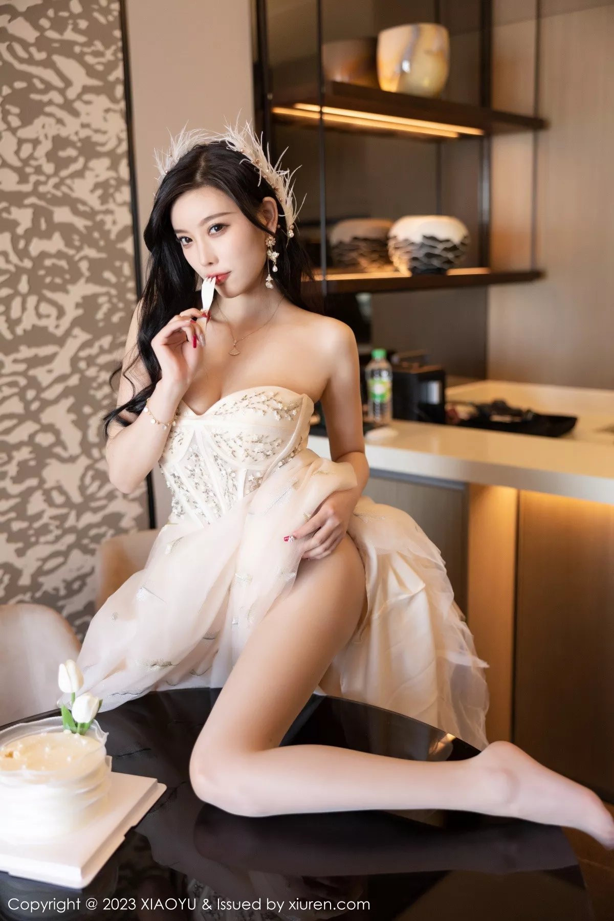 秀人集.com_[XiaoYu画语界]Vol.941_女神杨晨晨Yome生日主题脱连衣长裙露火辣身材极致诱惑写真120P