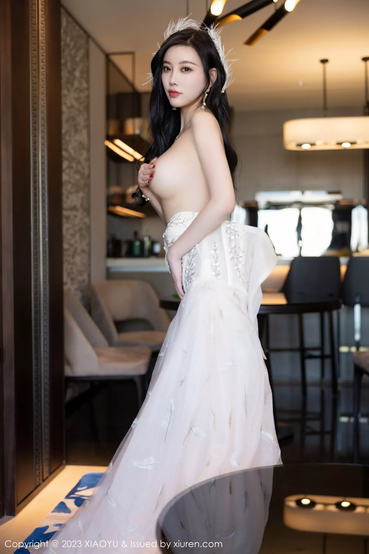 秀人集.com_[XiaoYu画语界]Vol.941_女神杨晨晨Yome生日主题脱连衣长裙露火辣身材极致诱惑写真120P