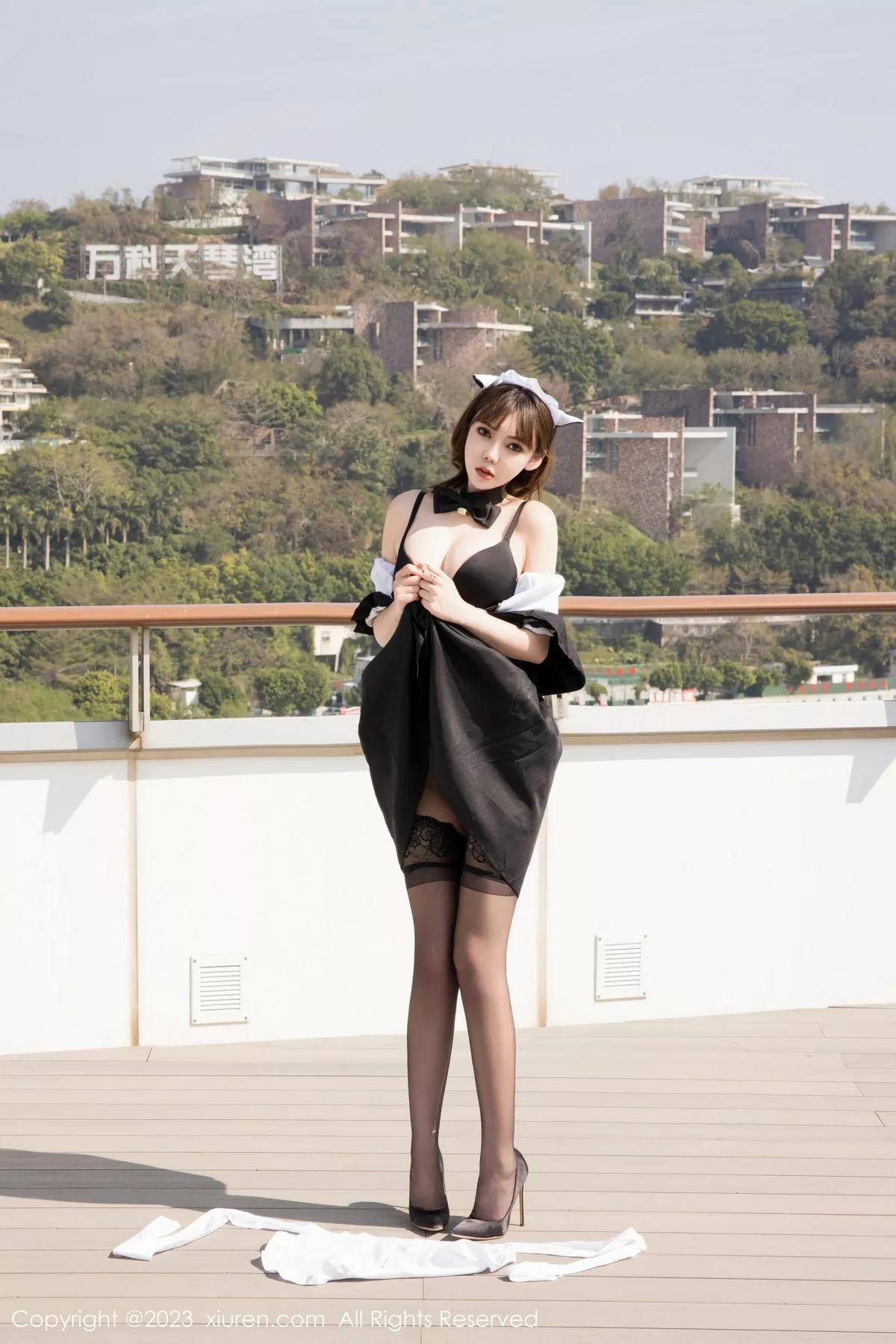 秀人集.com_[XiuRen秀人网]No.6224_模特萌汉药baby半脱女仆装露性感黑色内衣配蕾丝吊袜魅惑写真68P