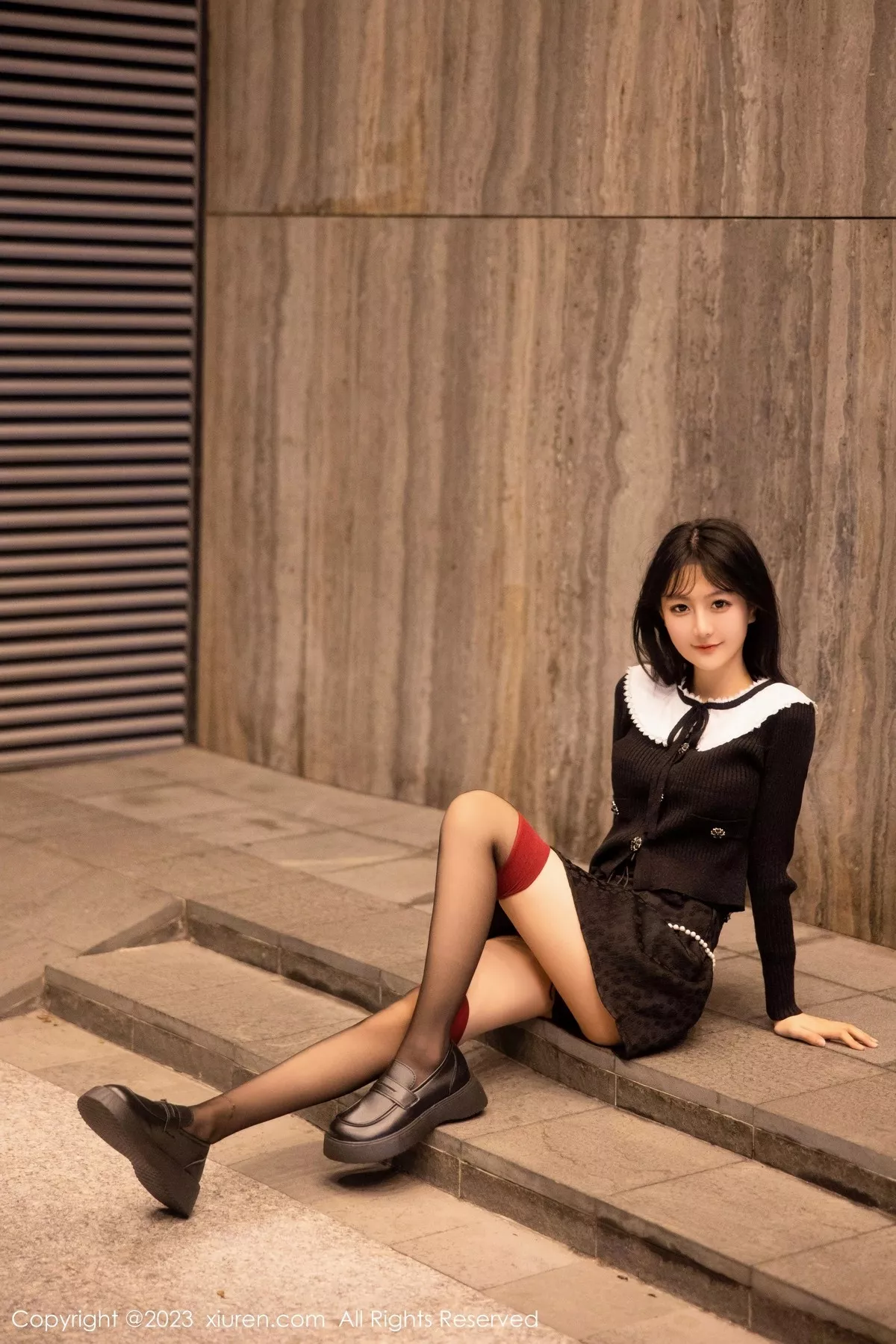 秀人集.com_[XiuRen秀人网]No.6724_模特幼幼喝酒主题性感黑色情趣服配黑丝袜秀完美身材诱惑写真80P