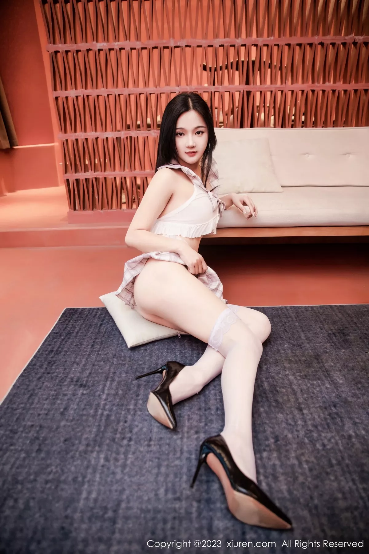 秀人集.com_[XiuRen秀人网]No.6733_新人模特慕嫣然Lancy性感浅粉色短裙套装配白丝袜完美诱惑写真60P