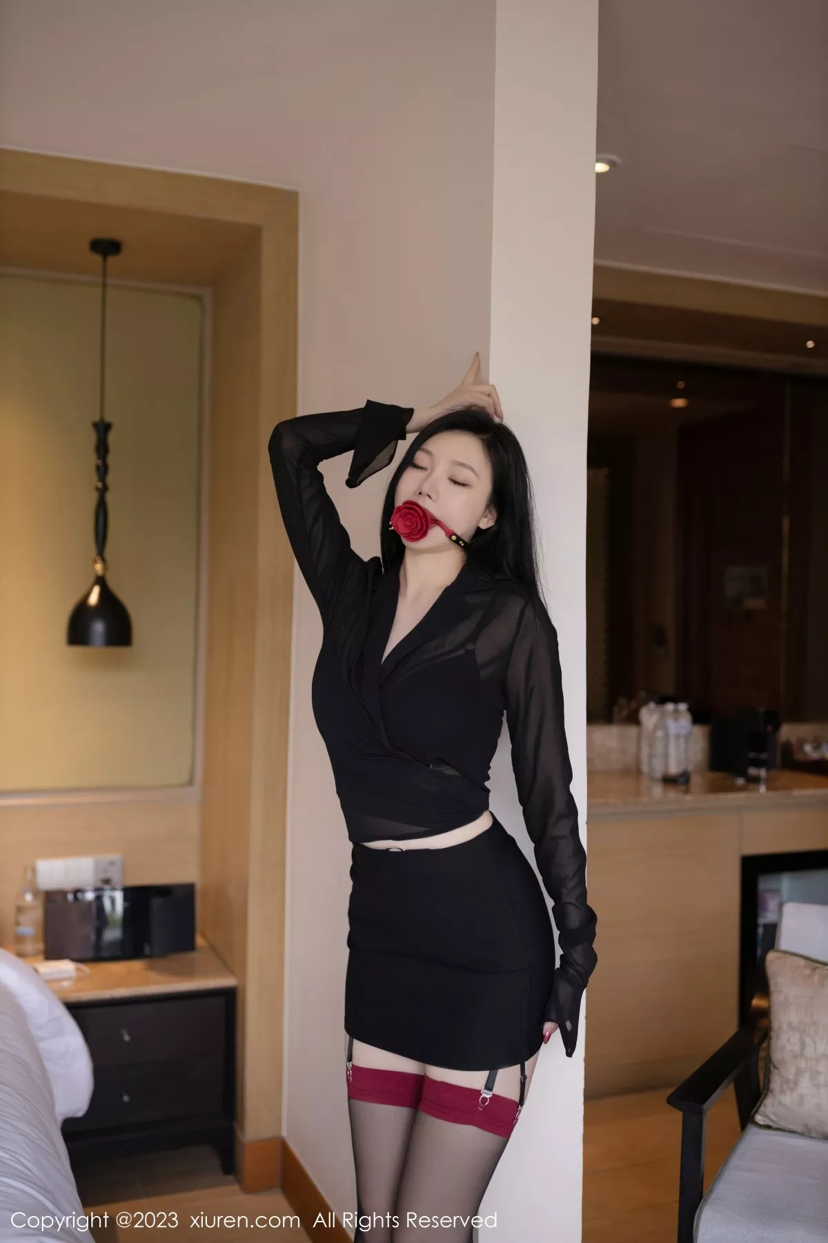 秀人集.com_[XiuRen秀人网]No.6867_模特安然anran私房性感黑色内衣配黑丝吊袜秀曼妙身姿诱惑写真80P