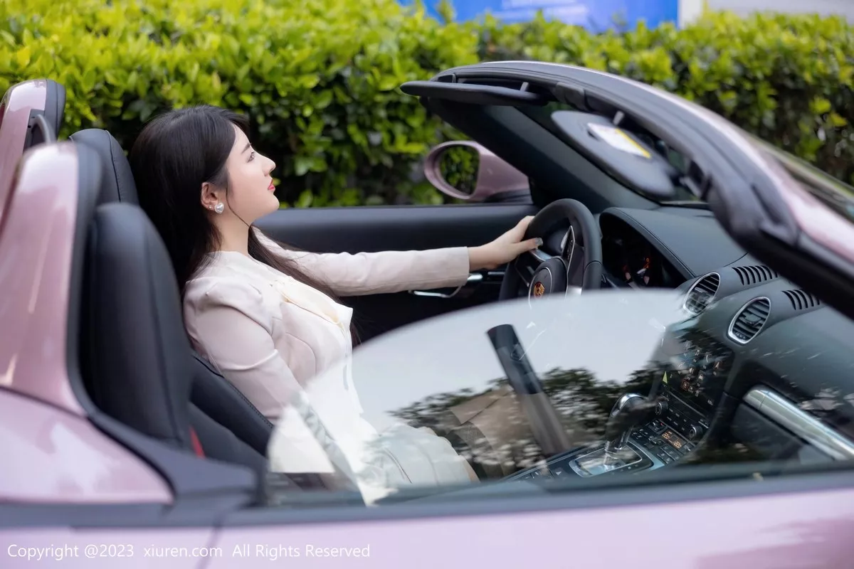 秀人集.com_[XiuRen秀人网]No.6879_模特诗诗kiki半脱浅色OL服饰露性感浅灰内衣秀惹火身材诱惑写真79P