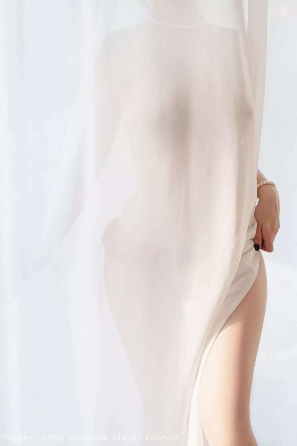 秀人集.com_[XiuRen秀人网]No.7156_女神王雨纯性感黑色衣露红色蕾丝情趣内衣配超薄黑丝诱惑写真75P