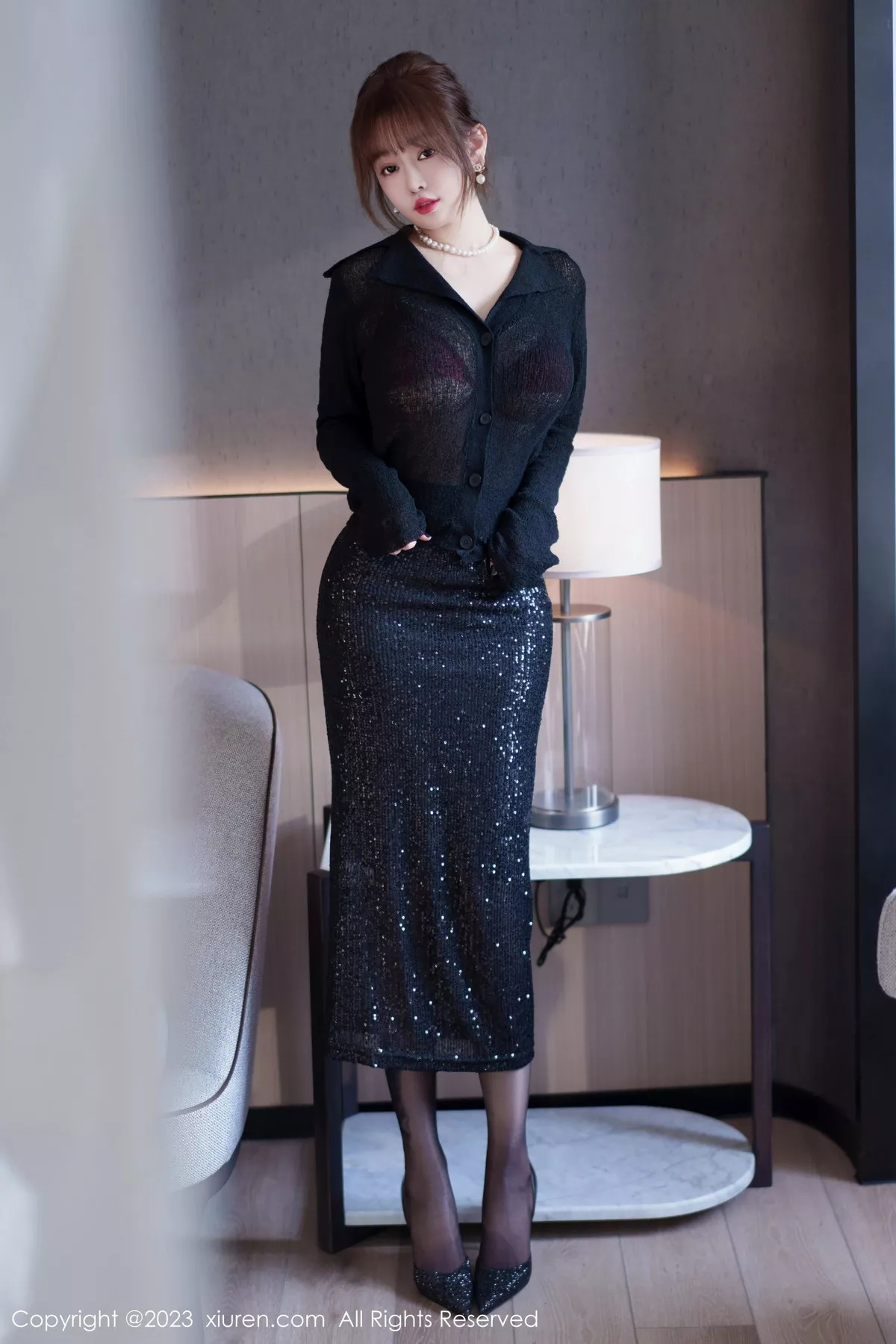 秀人集.com_[XiuRen秀人网]No.7156_女神王雨纯性感黑色衣露红色蕾丝情趣内衣配超薄黑丝诱惑写真75P