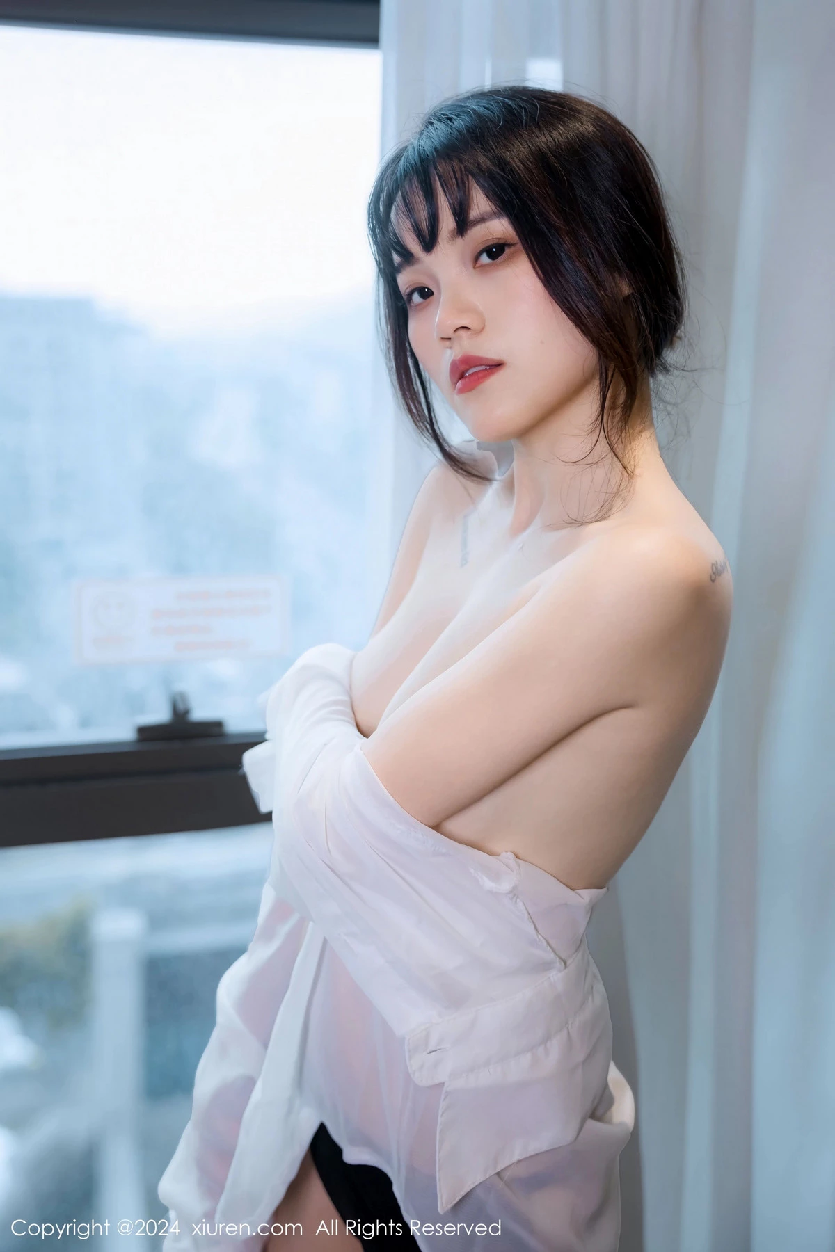 秀人集.com_[XiuRen秀人网]No.8320_新人模特唐安诺白色薄纱上衣配超薄黑丝秀曼妙身姿迷人诱惑写真84P