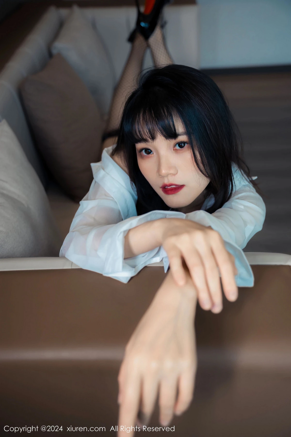 秀人集.com_[XiuRen秀人网]No.8320_新人模特唐安诺白色薄纱上衣配超薄黑丝秀曼妙身姿迷人诱惑写真84P