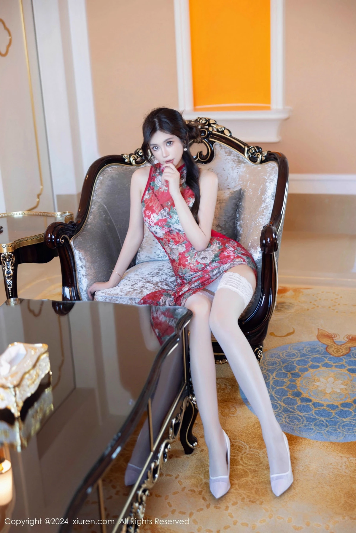 秀人集.com_[XiuRen秀人网]No.9529_女神绮里嘉ula性感红色旗袍露白色内衣配白丝袜秀曼妙身姿诱惑写真80P