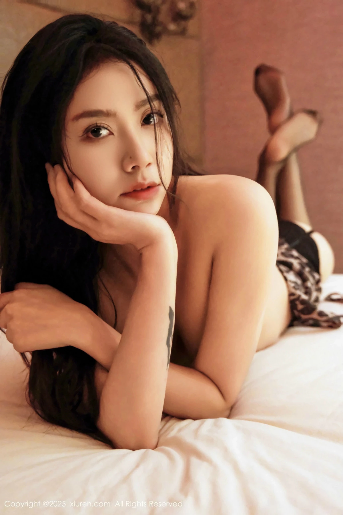 秀人集.com_[XiuRen秀人网]No.9721_模特方子萱性感豹纹连衣裙配黑色丝袜秀凹凸身材迷人诱惑写真77P