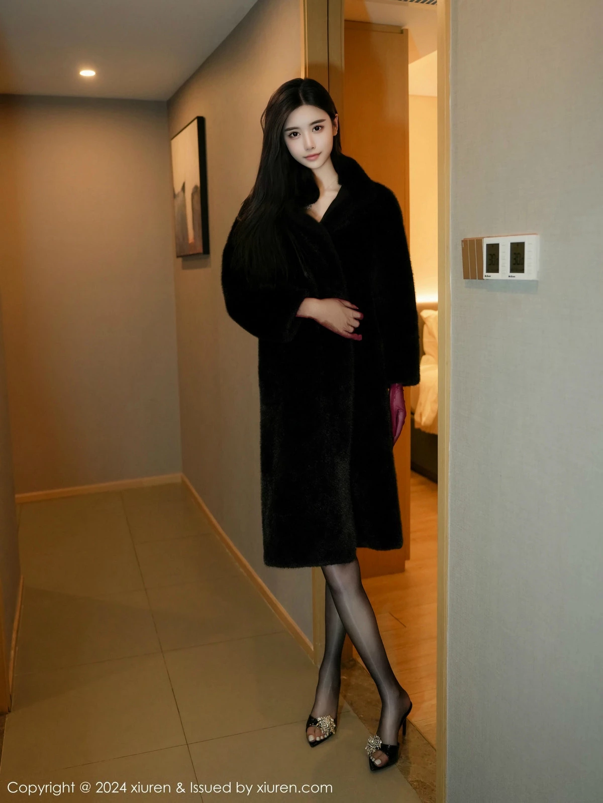 秀人集.com_[XiuRen秀人网]No.9633_模特Erikaki性感红色情趣内衣配黑丝吊袜秀完美身材撩人诱惑写真78P