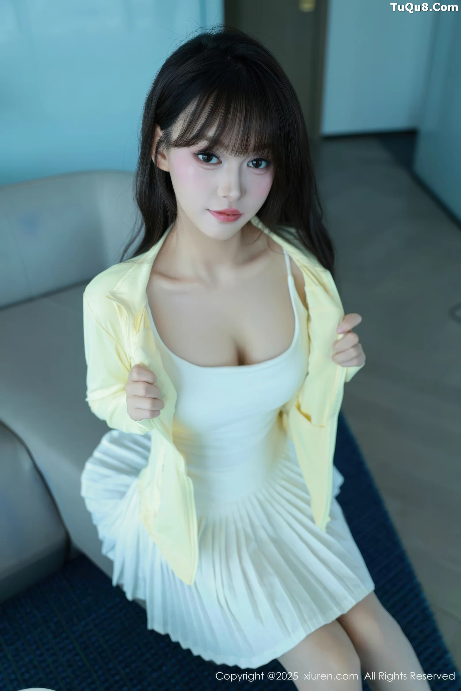 秀人集.com_[XiuRen秀人网]No.10702_模特糯咪性感白色低胸连衣短裙配白色丝袜秀完美身材诱惑写真82P