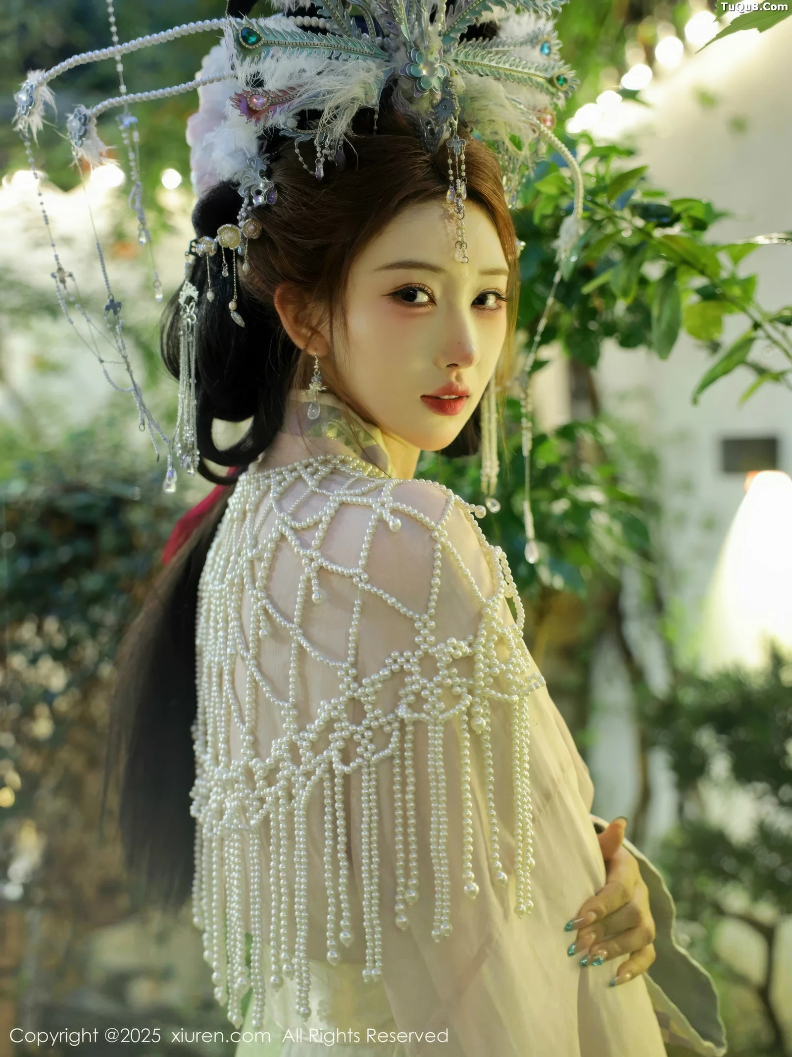 秀人集.com_[XiuRen秀人网]No.10736_模特金允希Yuki性感浅色古装薄纱服饰秀丰腴身材迷人诱惑写真80P