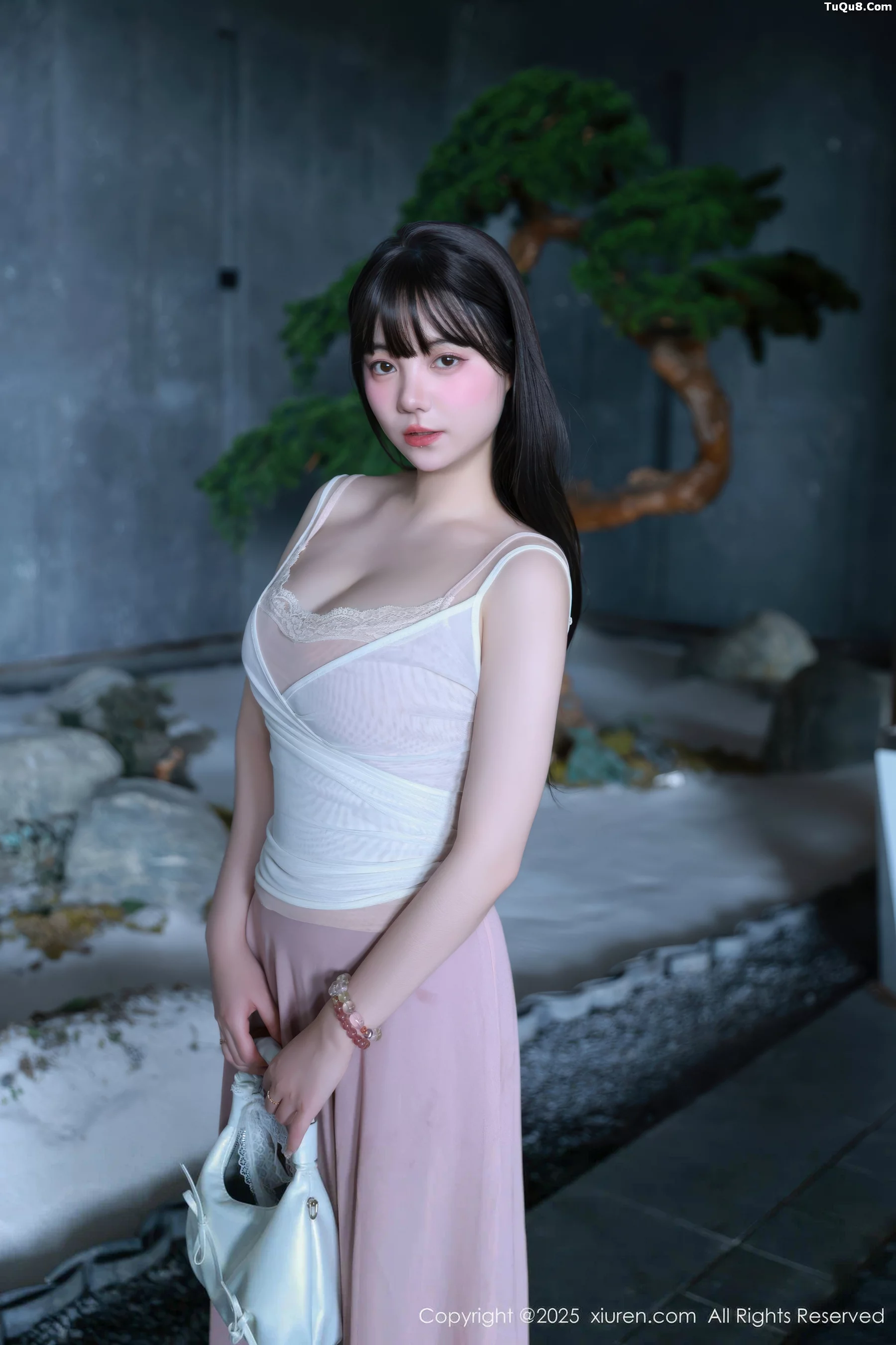 秀人集.com_[XiuRen秀人网]No.10746_模特软情性感低胸紫色长裙露粉色内衣秀曼妙身姿迷人诱惑写真86P