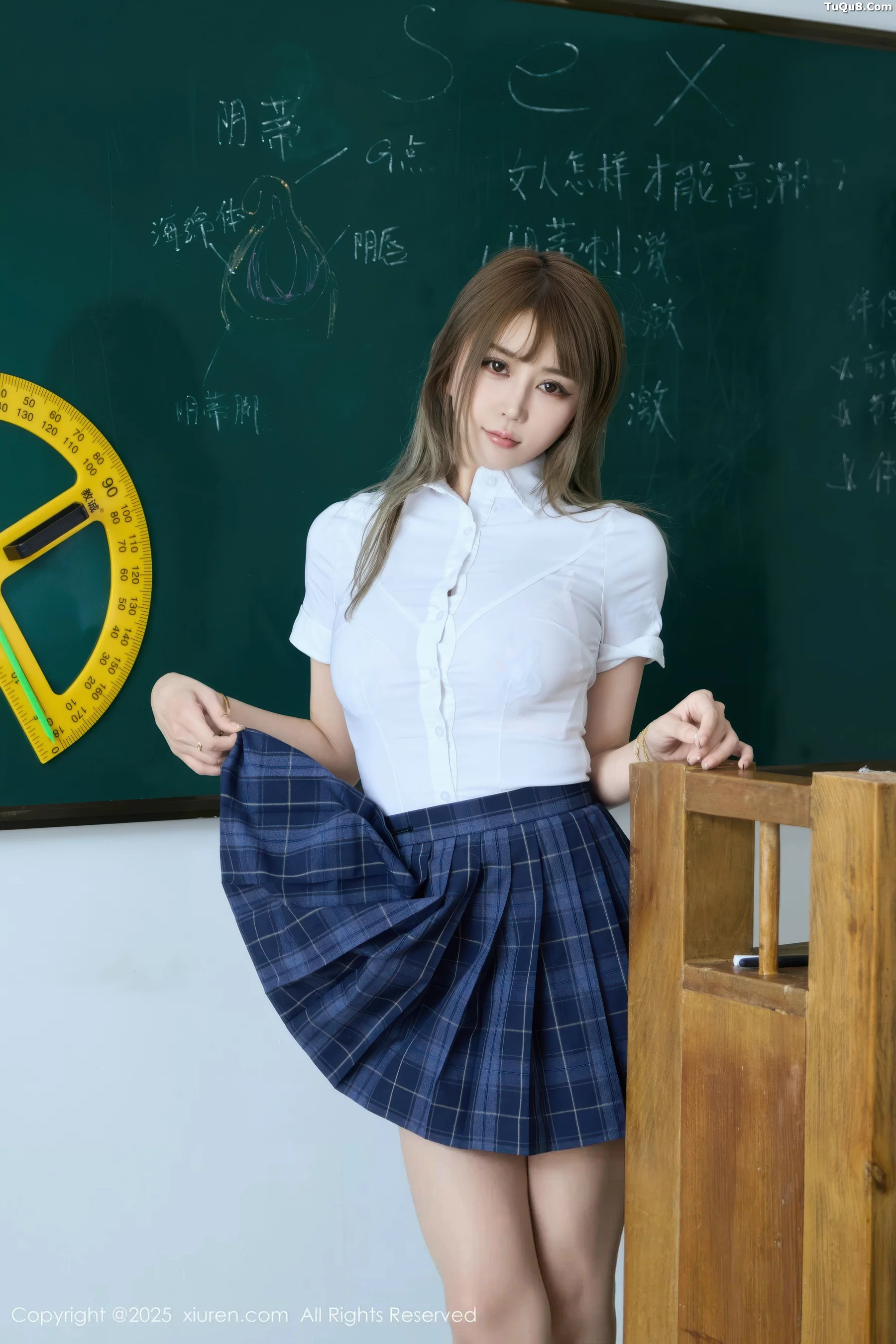 秀人集.com_[XiuRen秀人网]No.10750_模特Zoe柚柚教室场景性感JK服装配超薄肉丝秀凹凸身材诱惑写真70P