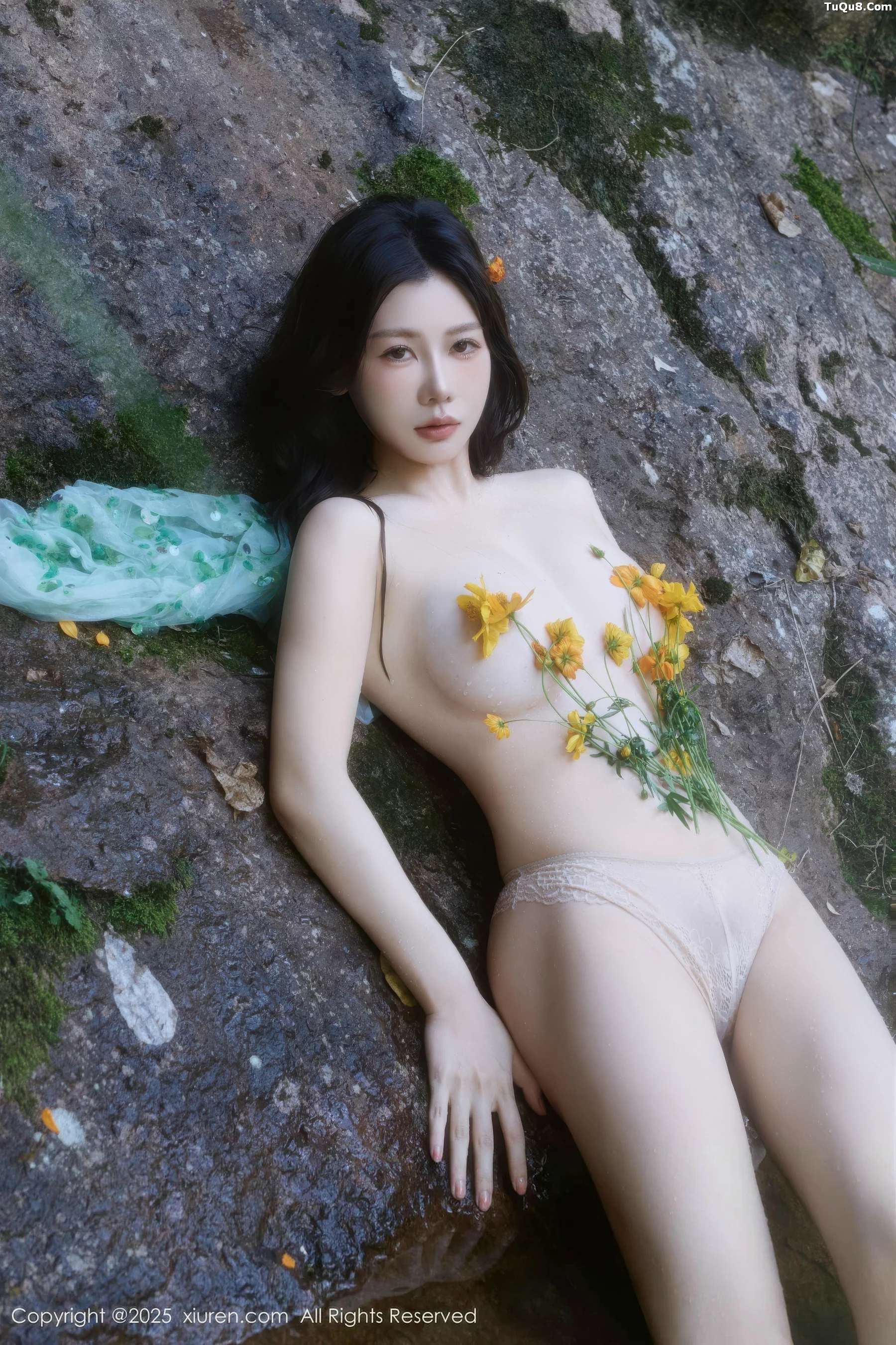 秀人集.com_[XiuRen秀人网]No.10756_模特尹甜甜户外小溪性感薄纱亮片裙湿身秀丰腴身材惹火诱惑写真60P