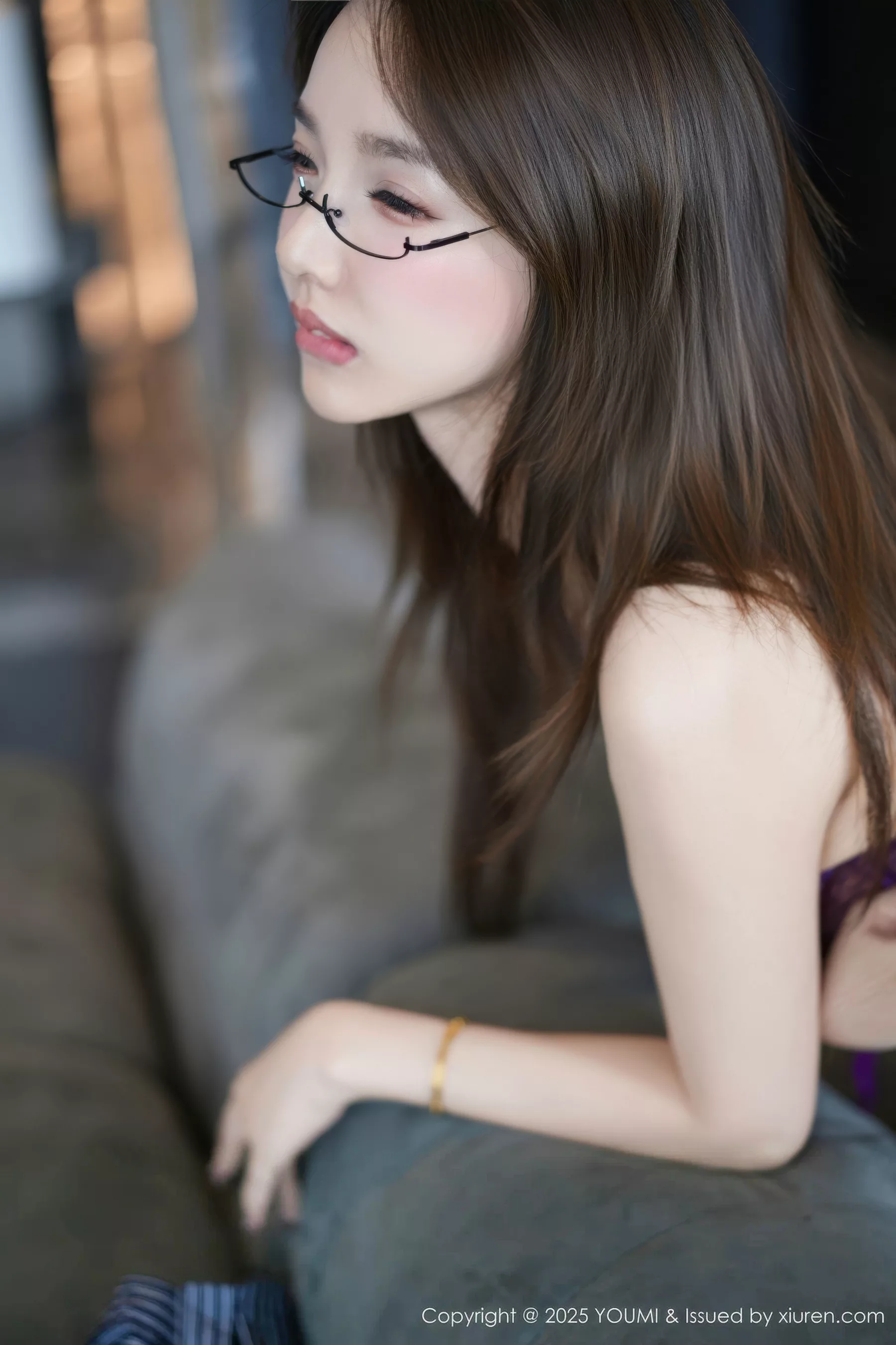 秀人集.com_[YouMi尤蜜荟]Vol.1168_模特桃桃·夭夭twins性感OL服饰露紫色情趣内衣秀惹火身材诱惑写真82P