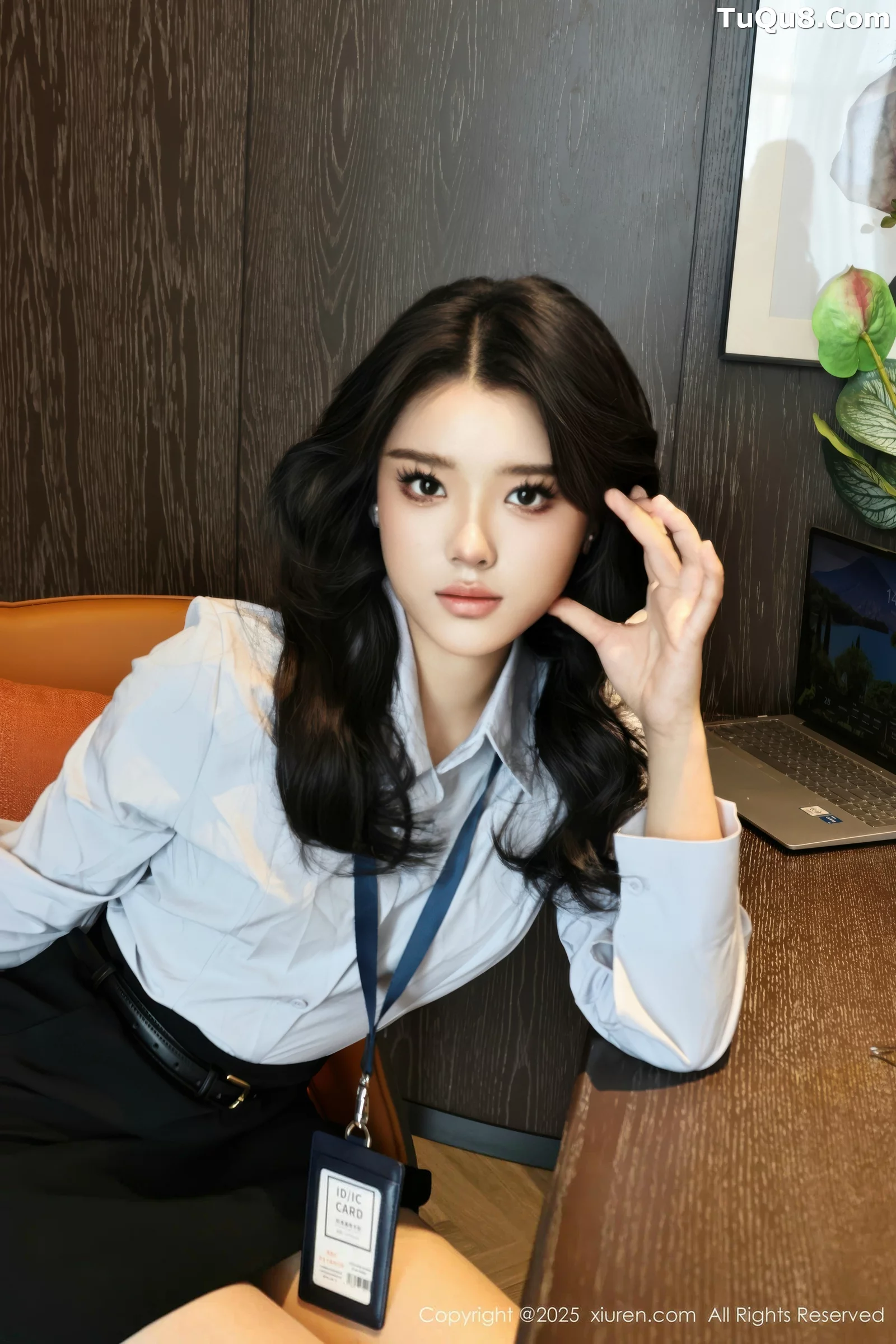 秀人集.com_[XiuRen秀人网]No.10674_模特糯梨子性感蓝色衬衫配黑短裙露超薄肉丝秀曼妙身姿诱惑写真60P