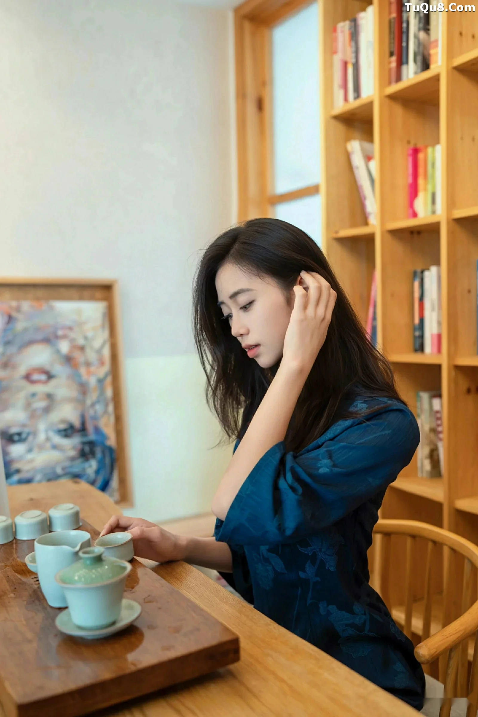 秀人集.com_[XINGYAN星颜社]VOL.390_模特时安安性感深色旗袍露黑色内衣配开档肉丝秀美腿诱惑写真76P