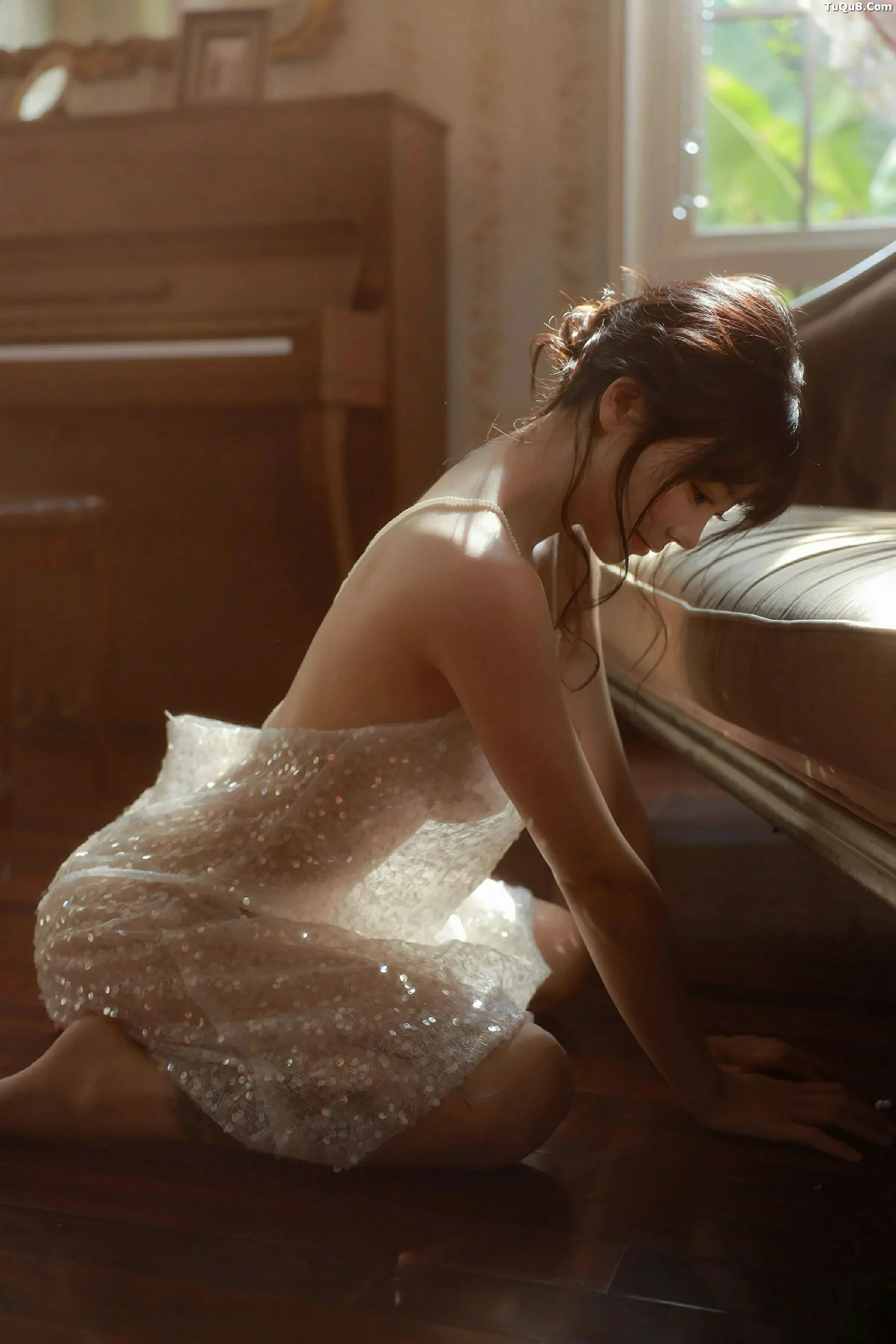 秀人集.com_[XiuRen秀人网]No.10799_模特佘贝拉Bella性感连衣长裙露白色情趣内衣秀完美身材诱惑写真73P