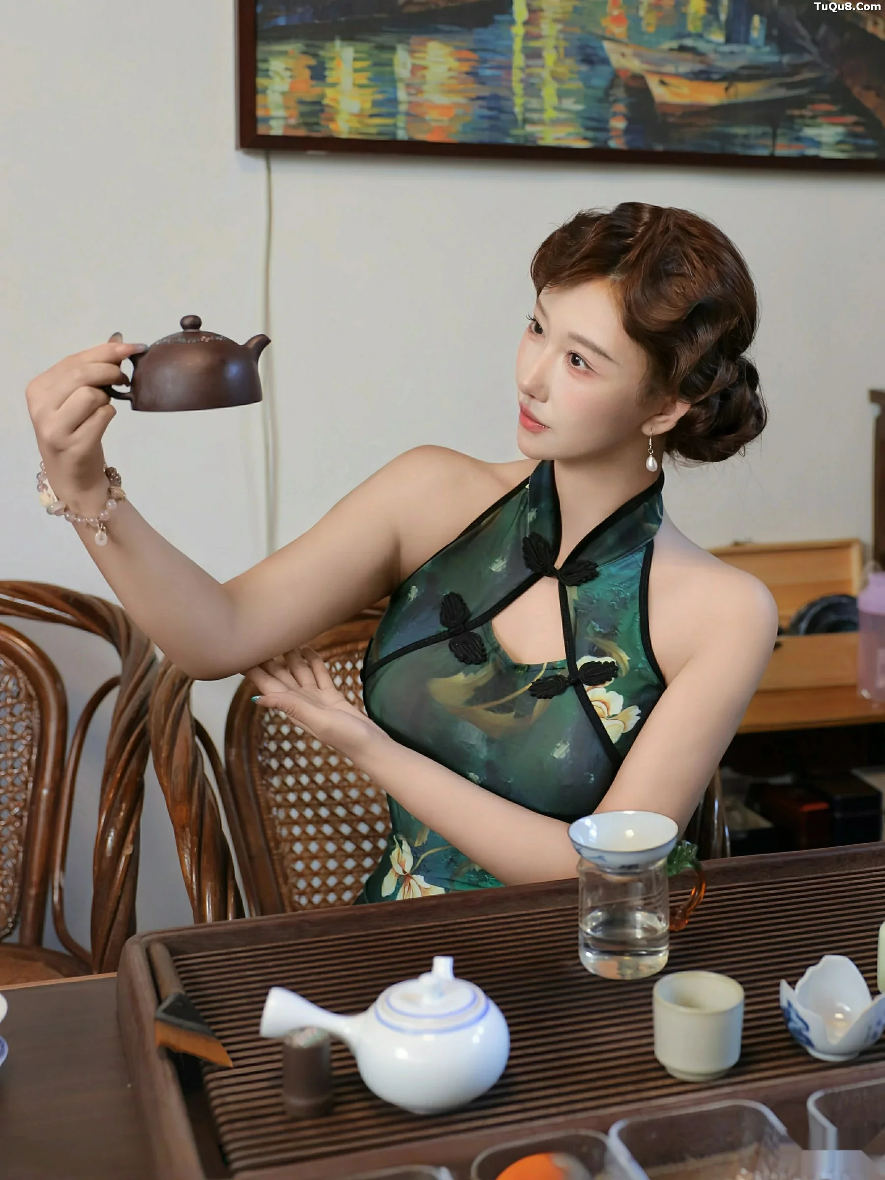 秀人集.com_[XiuRen秀人网]No.10815_模特金允希Yuki性感绿色旗袍配超薄肉丝秀丰腴身材迷人诱惑写真78P