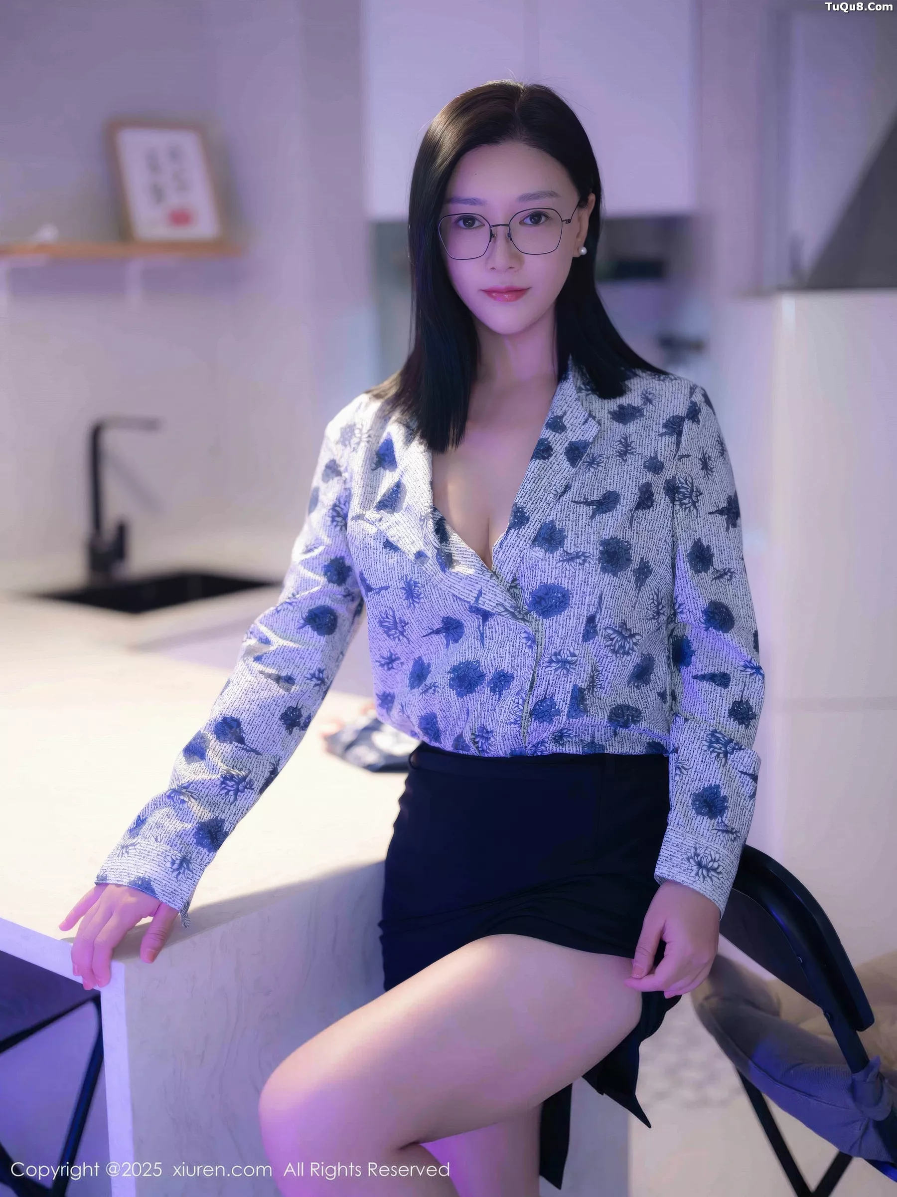 秀人集.com_[XiuRen秀人网]No.10866_模特雅茹老师性感深色OL服饰露肉色内衣秀柔美身姿诱惑写真61P