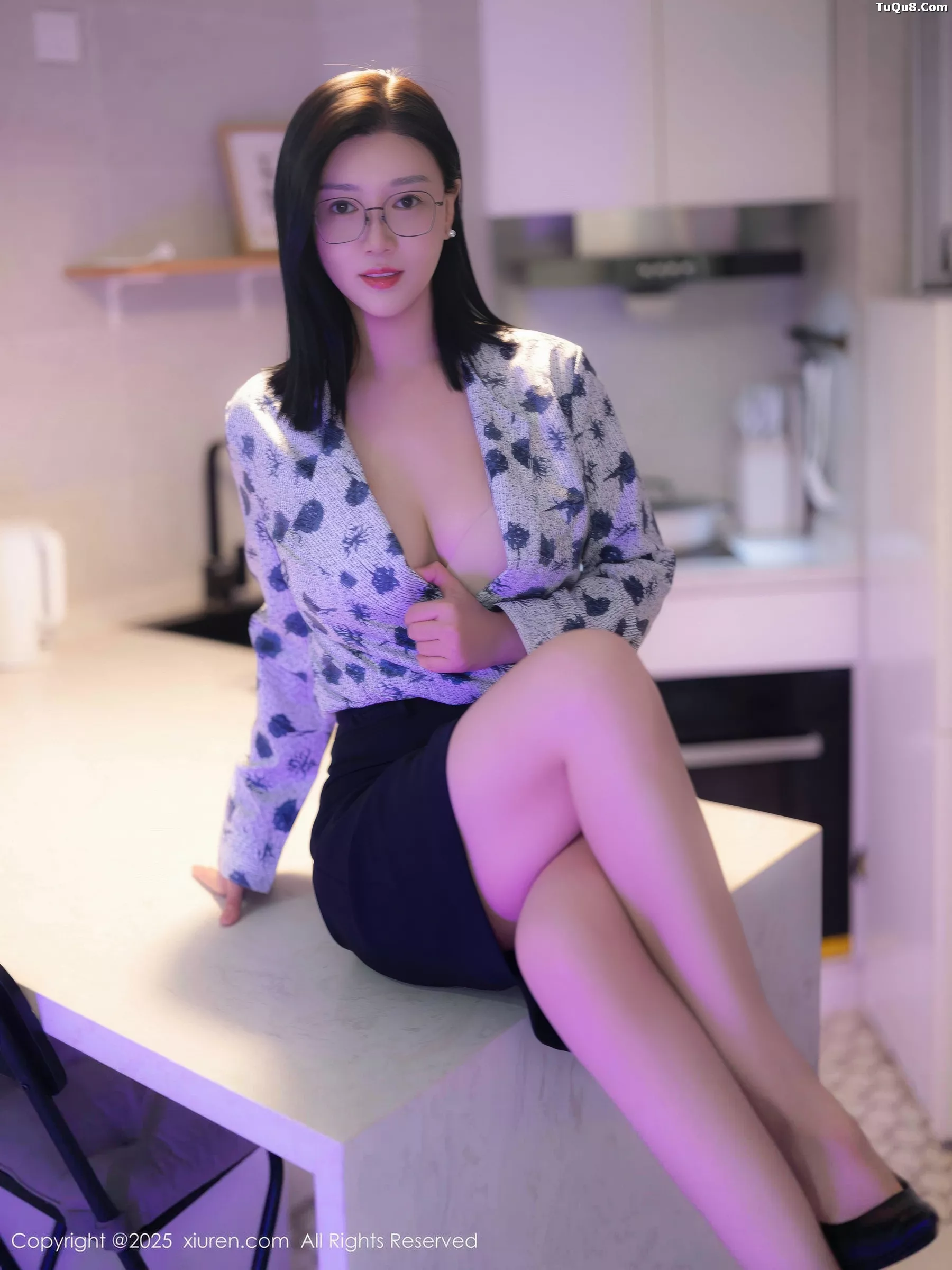 秀人集.com_[XiuRen秀人网]No.10866_模特雅茹老师性感深色OL服饰露肉色内衣秀柔美身姿诱惑写真61P