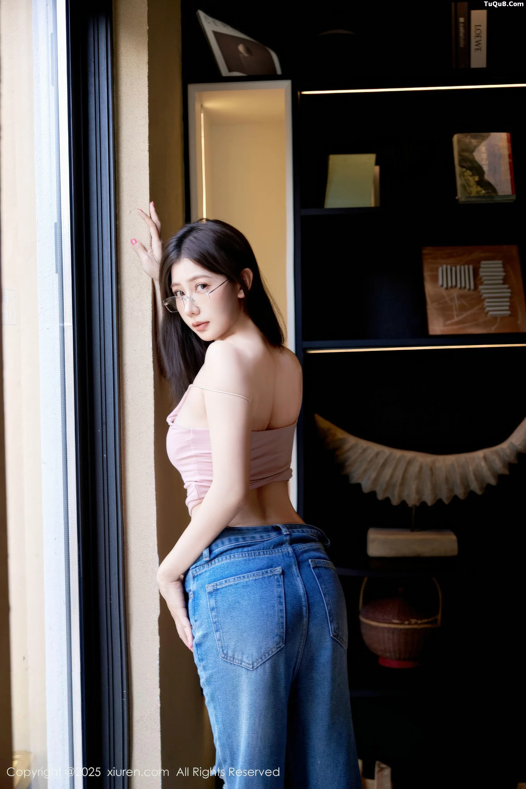 秀人集.com_[XiuRen秀人网]No.10983_模特尹甜甜sunny性感粉色上衣配蓝色牛仔裤秀完美身材诱惑写真83P