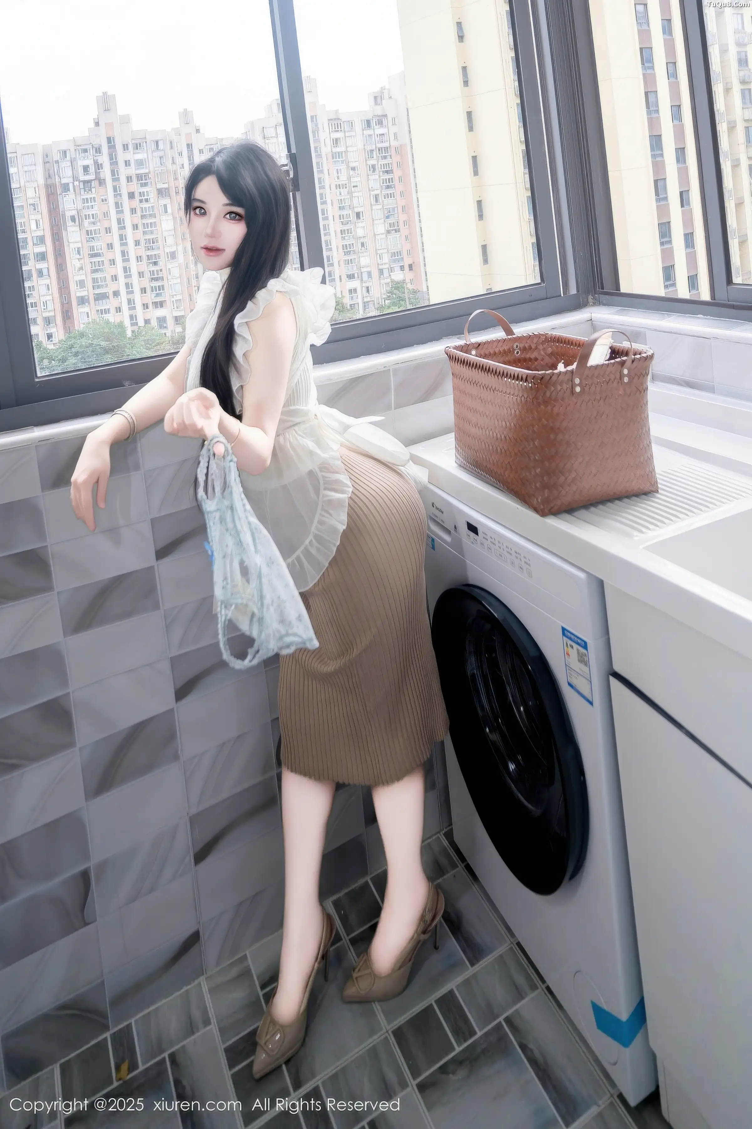 秀人集.com_[XiuRen秀人网]No.11010_模特汐汐爱吃草莓性感薄纱露原色内衣秀完美身材迷人诱惑写真83P