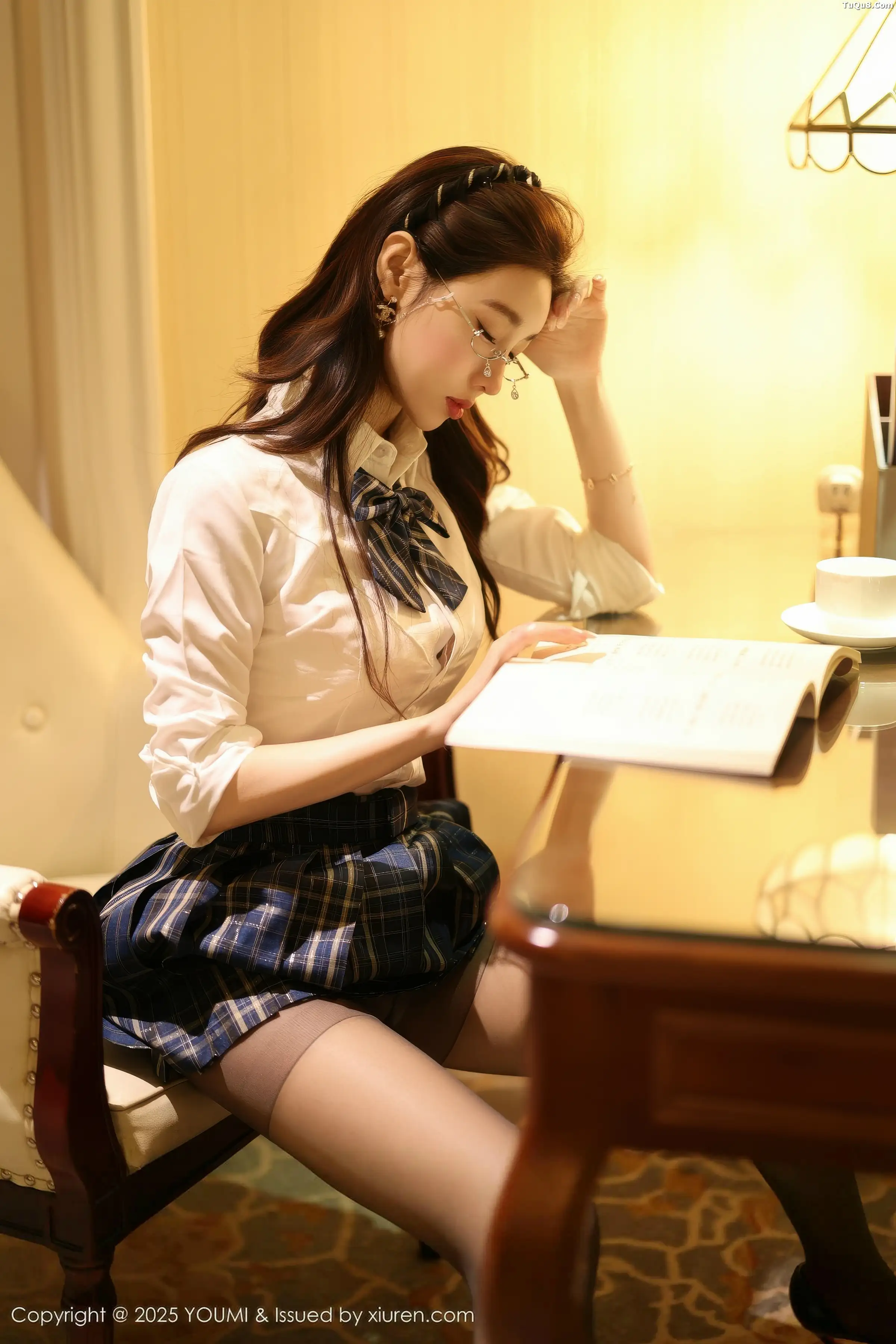 秀人集.com_[YouMi尤蜜荟]Vol.1183_模特Twins-桃桃性感JK制服露白色内衣配超薄黑丝秀美腿诱惑写真92P